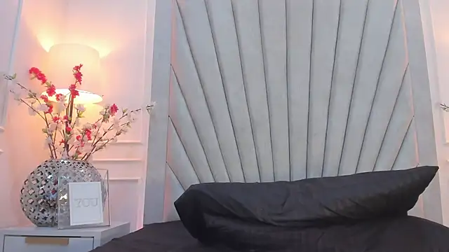 evaa_martinez - Evaa_Martinez's free webcam - UK Sex Cams