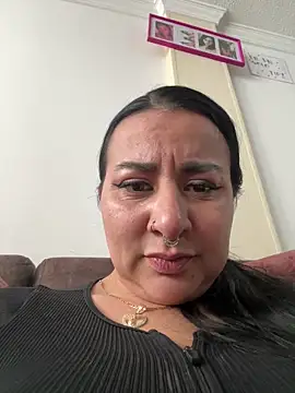 Abril_Luv webcam