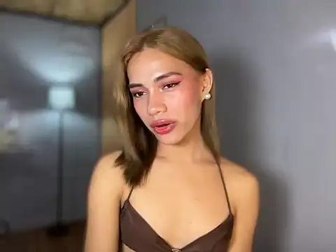 Lovelynikki03 webcam