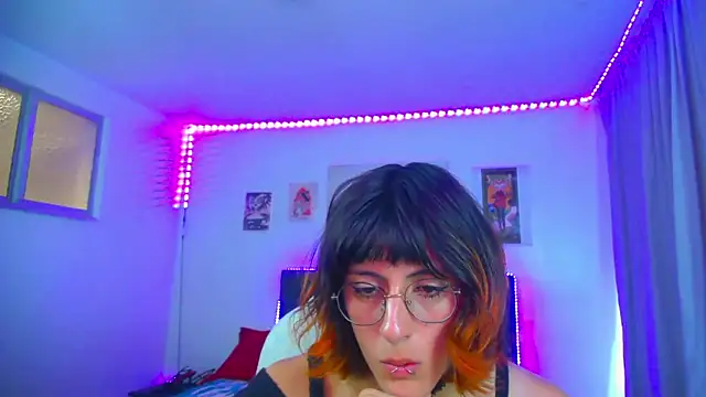 goth_minerva webcam