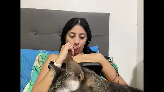 AbrilSantosxo webcam