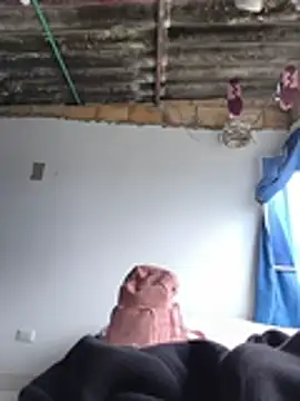 KiaraaBlack webcam