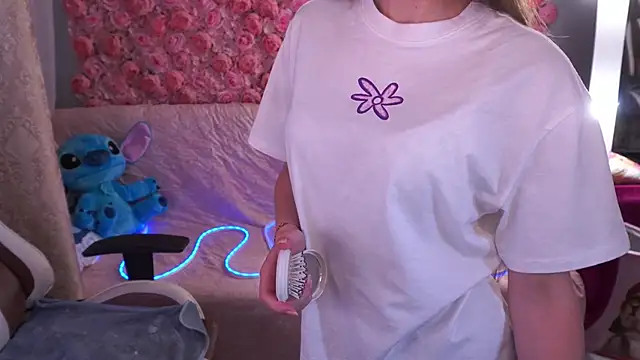 Sasha_Foxyyy webcam