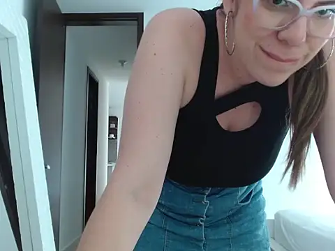 ashlymoon webcam