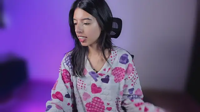 NanakoDollx webcam