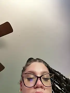 QueenNuttCollector webcam