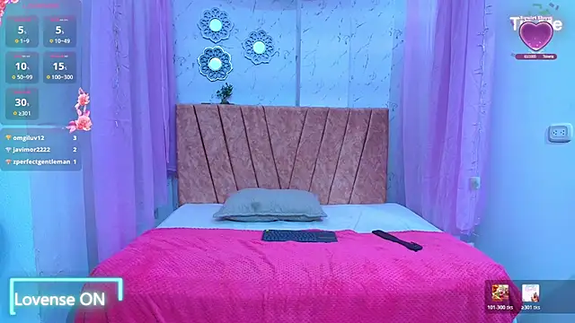mia__thomson_ webcam