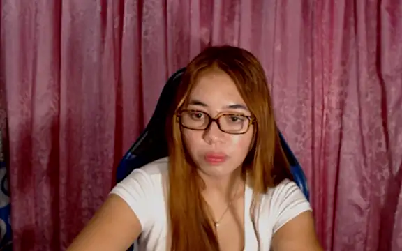 onlymaes_19 webcam