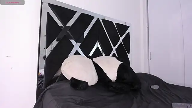 Anniewine_ webcam