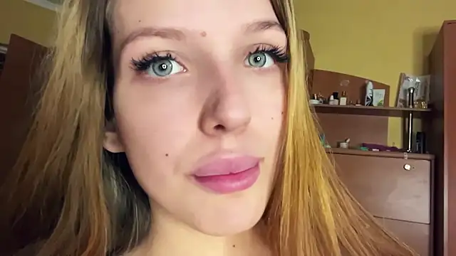 xXMelanieseXx webcam