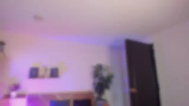 YariRose webcam