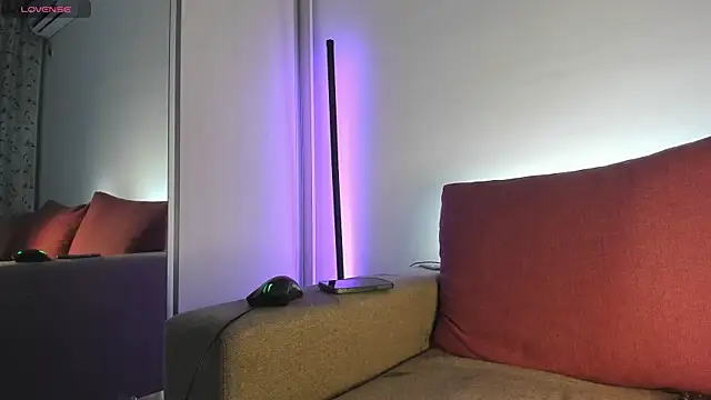 nicholasX1 webcam