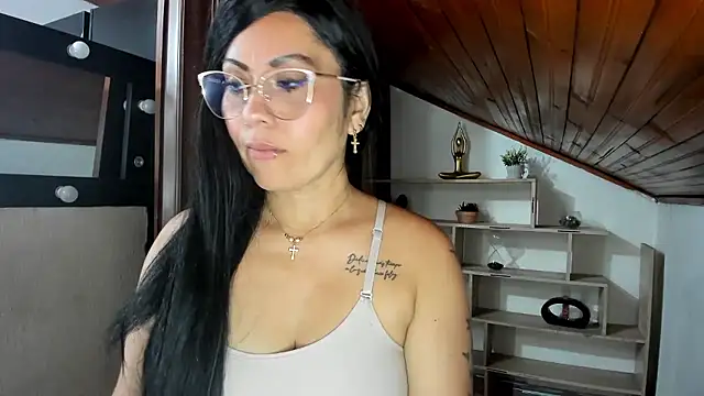 Tania_mature webcam