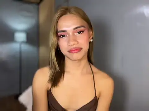 Lovelynikki03 webcam