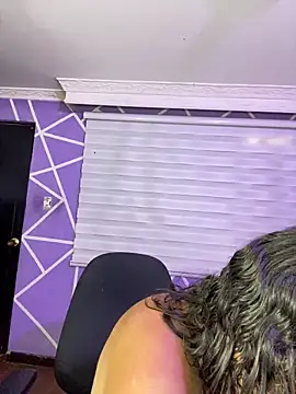 MiiaaJoness