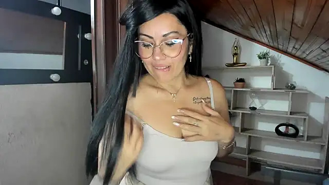 Tania_mature webcam
