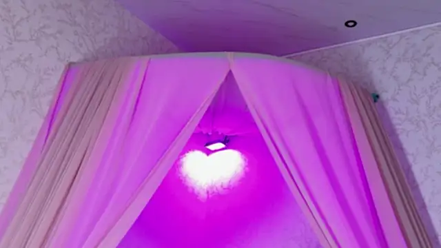 LolaGray__