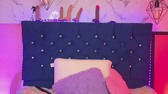 Dakotaa_Johnson webcam