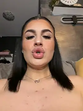 SelenaRhoades webcam