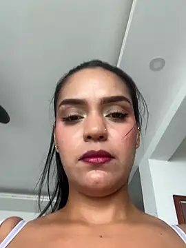 Sara-77 webcam