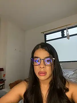 trianawhite webcam