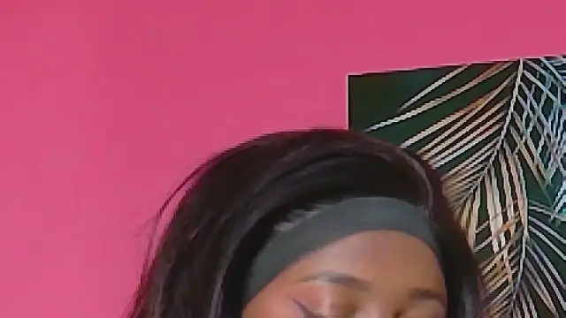 kinkyandsavage live sex cam