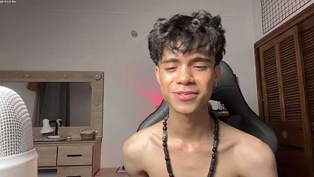 OopsAgain_ webcam