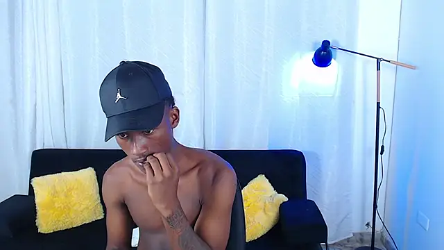alexaandro18 (M twink) - Cumshow