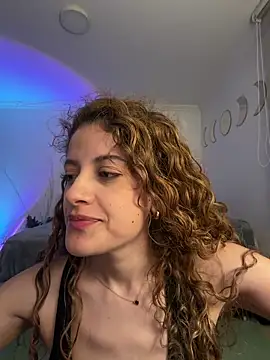 alana15's live cam