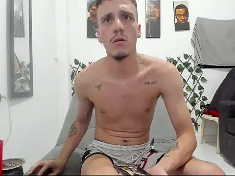 Latins_Boss webcam