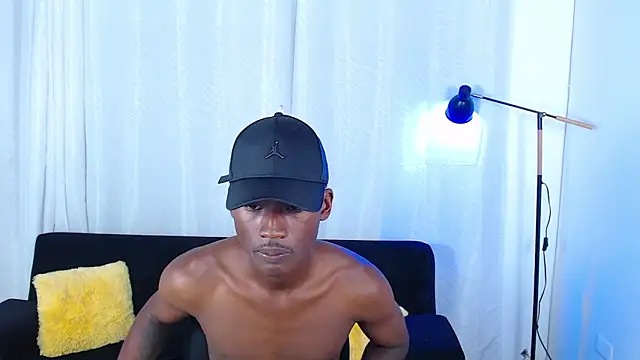 alexaandro18 (M twink) - Cumshow