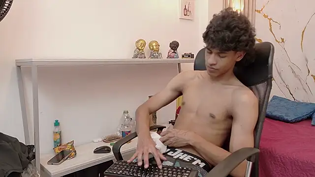 Zayn_Fox32 live sex cam