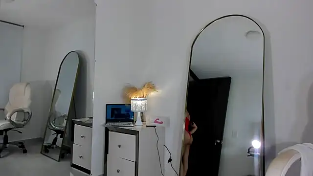 alexa_tobar webcam