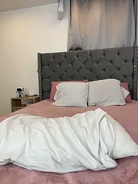 KarlaWild webcam