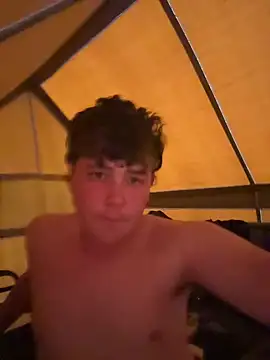 uncut_twink webcam