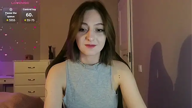 white_liillyy webcam