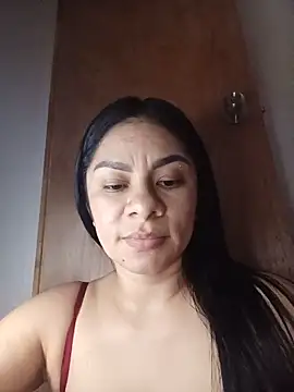 luna_pinky webcam