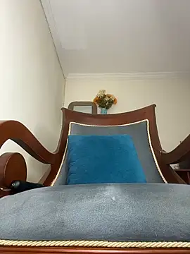 LilaRvsh webcam