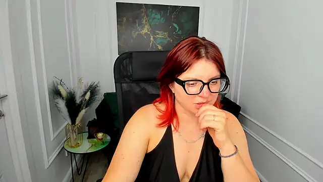 AmeliaDateri webcam