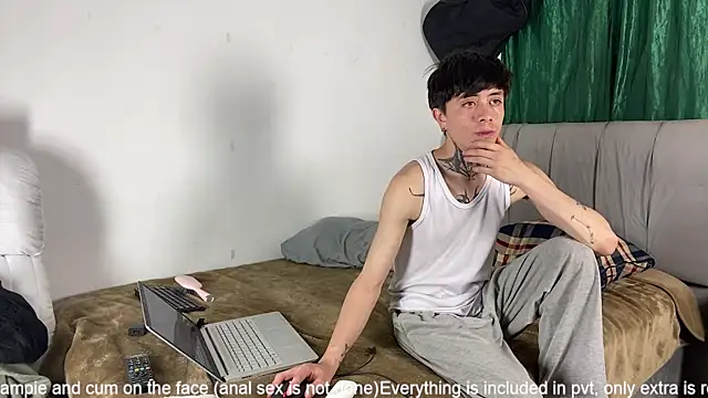 perceo_and_saddie webcam