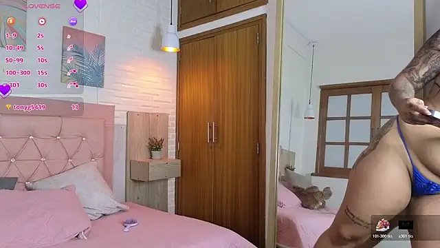 Vera_Lux_ webcam