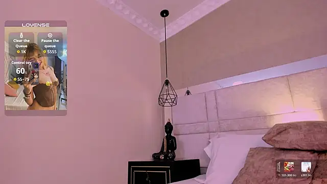 SamaanthaMiller webcam