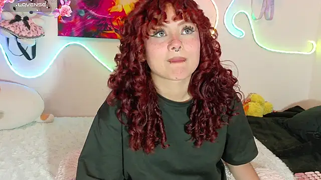 theiamoon webcam