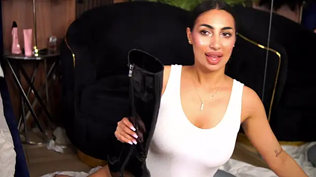 AshleyNoir_ webcam