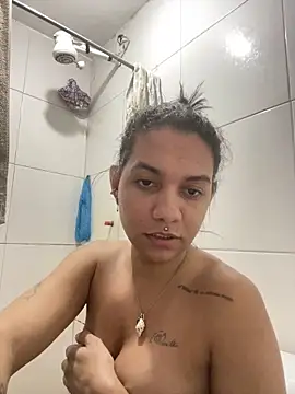 Nicolledelicia69 webcam
