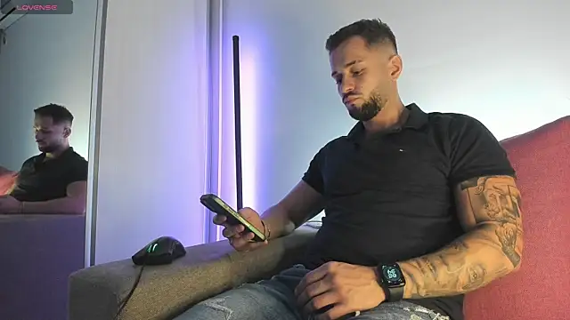 nicholasX1 webcam