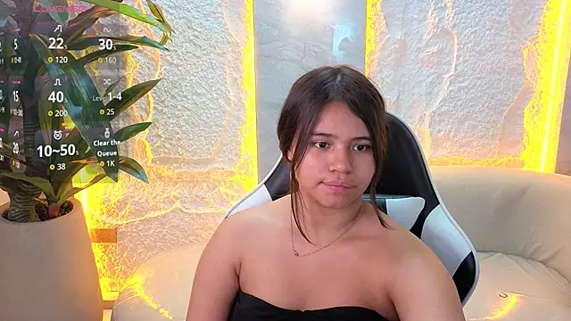 roxan1_tp live cam on StripChat