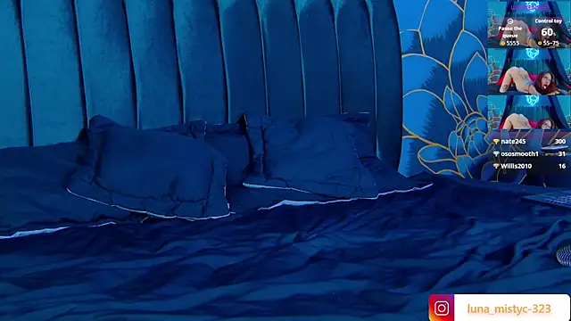 Lunamistyc live sex cam