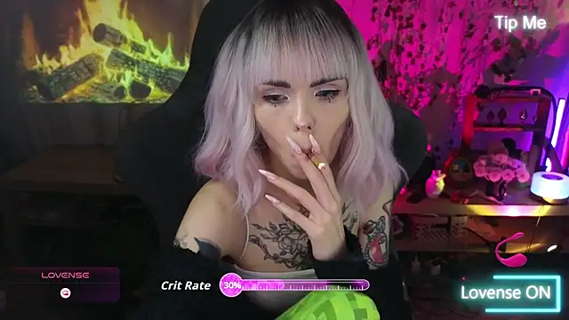 Kerry_Kirk live cam on StripChat