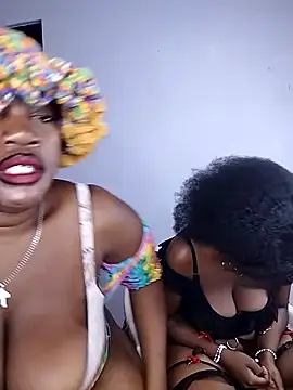 SweetBedroomEyez webcam